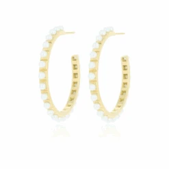 Gold Earrings With Pearls
