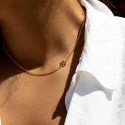 Gold Necklace With A Clover -Oozoo SN 2037 4 1296x e51ff943 8729 464f b25d c30f435f7b47